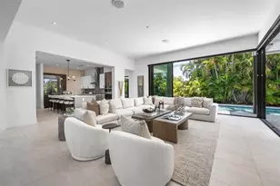 2500 Middle River Dr, Fort Lauderdale, FL 33305 - Photo 11