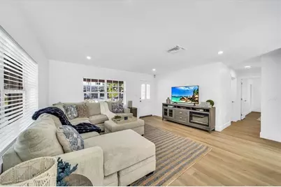 814 SE 14th Ct, Fort Lauderdale, FL 33316 - Photo 11