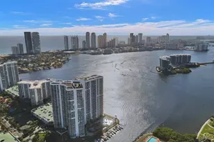 3530 Mystic Pointe Dr, Aventura, FL 33180 - Photo 15