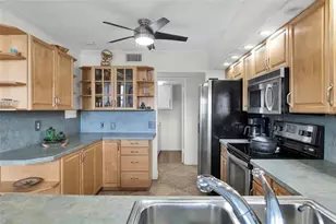 105 Lake Emerald Dr, Oakland Park, FL 33309 - Photo 13