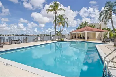 105  Lake Emerald Dr, Unit #711, Oakland Park, FL 33309 - Photo 31