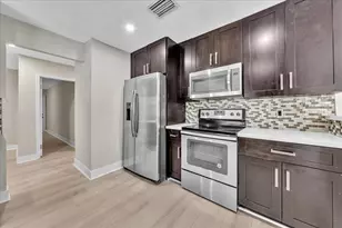 8695 NW 28th Dr, Coral Springs, FL 33065 - Photo 17