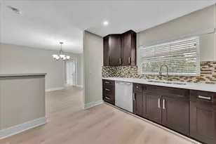 8695 NW 28th Dr, Coral Springs, FL 33065 - Photo 19