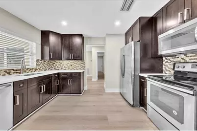 8695 NW 28th Dr, Coral Springs, FL 33065 - Photo 21