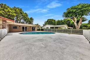 8695 NW 28th Dr, Coral Springs, FL 33065 - Photo 43