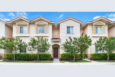 8888 N Isles Cr, Tamarac, FL 33321 - Photo 1