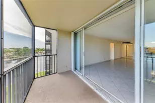 7 Royal Palm Way, Boca Raton, FL 33432 - Photo 5