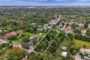 453 NE 154th St, Miami, FL 33162 - Photo 7