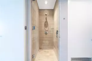 18975 Collins Ave, Sunny Isles Beach, FL 33160 - Photo 27