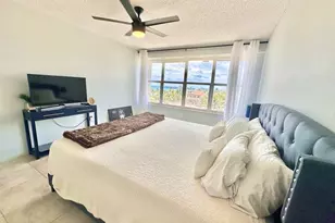 3111 N Ocean Dr, Hollywood, FL 33019 - Photo 15