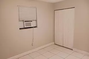 708 NW 6th St, Hallandale Beach, FL 33009 - Photo 5