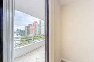 3300 NE 192nd St Unit, Miami, FL 33180 - Photo 19