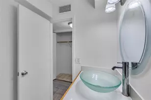 1901 N Andrews Ave, Wilton Manors, FL 33311 - Photo 9