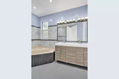 1251  Hayes, Hollywood, FL 33019 - Photo 21