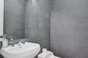 1251 Hayes, Hollywood, FL 33019 - Photo 7