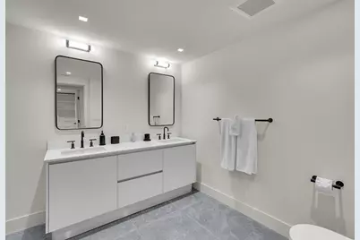 2301  Collins Ave, Unit #1008, Miami Beach, FL 33139 - Photo 21