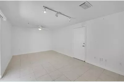 453 NE 1st St, Pompano Beach, FL 33060 - Photo 7