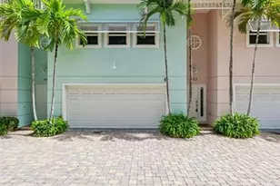 453 NE 1st St, Pompano Beach, FL 33060 - Photo 1