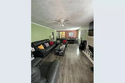 4133 NW 22nd Ct, Miami, FL 33142 - Photo 3