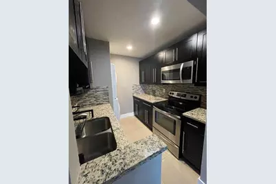 10092  Twin Lakes Dr, Coral Springs, FL 33071 - Photo 1