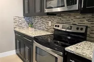 10092 Twin Lakes Dr, Coral Springs, FL 33071 - Photo 7