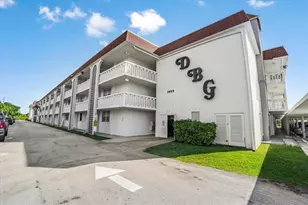 1040 SE 4th Ave, Deerfield Beach, FL 33441 - Photo 21