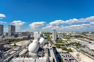 851 NE 1st Ave, Miami, FL 33132 - Photo 25