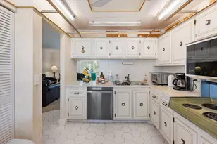 1000 NE 14th Ave, Hallandale Beach, FL 33009 - Photo 27