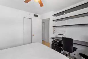 1000 NE 14th Ave, Hallandale Beach, FL 33009 - Photo 21