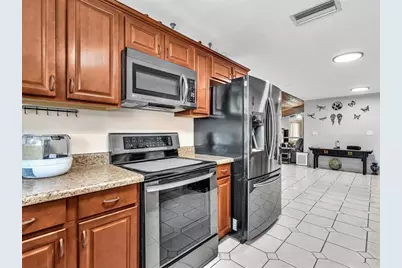 4201 NW 73rd Ave, Lauderhill, FL 33319 - Photo 15