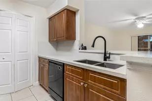 875 Riverside Dr, Coral Springs, FL 33071 - Photo 9