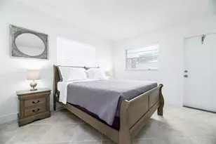 805 NE 23rd Dr, Wilton Manors, FL 33305 - Photo 7