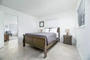 805 NE 23rd Dr, Wilton Manors, FL 33305 - Photo 9