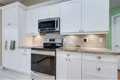 1020 SW 149th Ln, Sunrise, FL 33326 - Photo 23