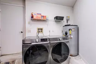 1020 SW 149th Ln, Sunrise, FL 33326 - Photo 25