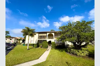 317  Knotty Pine Cir, Unit #C2, Greenacres, FL 33463 - Photo 1