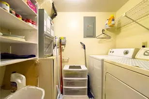 317 Knotty Pine Cir, Greenacres, FL 33463 - Photo 9