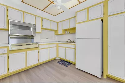 18707 NE 14th Ave, Unit #638, Miami, FL 33179 - Photo 13