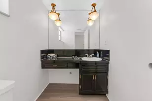 18707 NE 14th Ave, Miami, FL 33179 - Photo 35