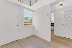 18707 NE 14th Ave, Miami, FL 33179 - Photo 17