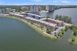 18707 NE 14th Ave, Miami, FL 33179 - Photo 41