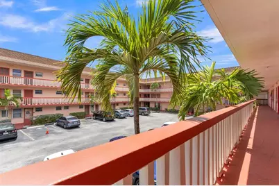 18707 NE 14th Ave, Unit #638, Miami, FL 33179 - Photo 1