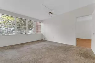 18707 NE 14th Ave, Miami, FL 33179 - Photo 19