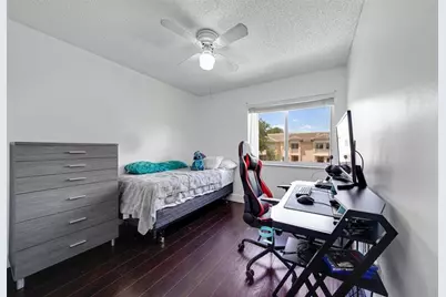 757 NW 208th Dr, Pembroke Pines, FL 33029 - Photo 21