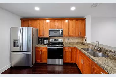 757 NW 208th Dr, Pembroke Pines, FL 33029 - Photo 9