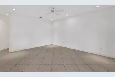 10902  Tamoron Ln, Boca Raton, FL 33498 - Photo 19