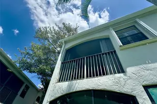 12078 NW 11th St, Pembroke Pines, FL 33026 - Photo 25