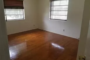 703 NW 6th St, Hallandale Beach, FL 33009 - Photo 9