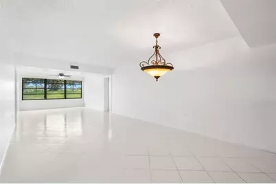 6061  Balboa Circle, Unit #105, Boca Raton, FL 33433 - Photo 3
