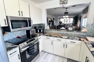 10842 W Clairmont Cir, Tamarac, FL 33321 - Photo 3